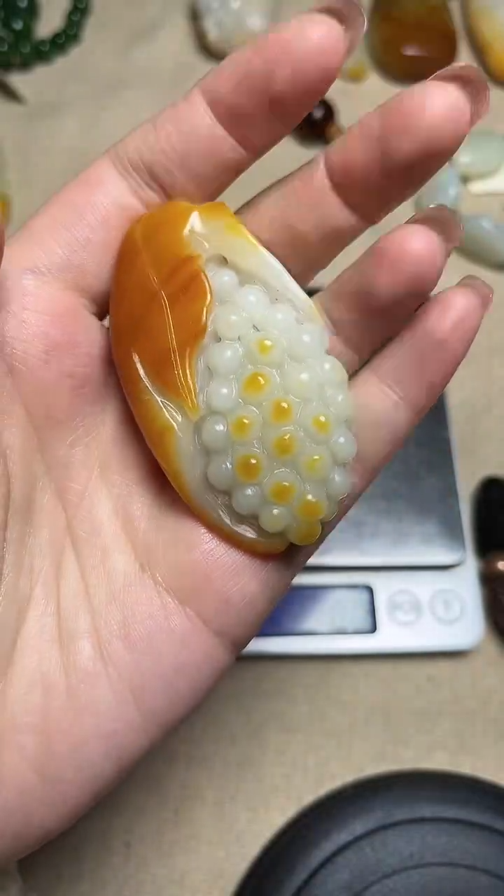 【闪购商品】和田玉（糖玉）颈饰未镶嵌1