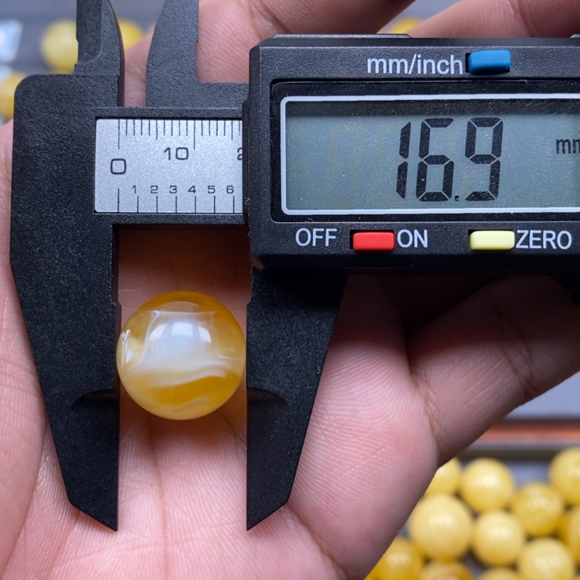 【闪购商品】琥珀裸石未镶嵌不****界