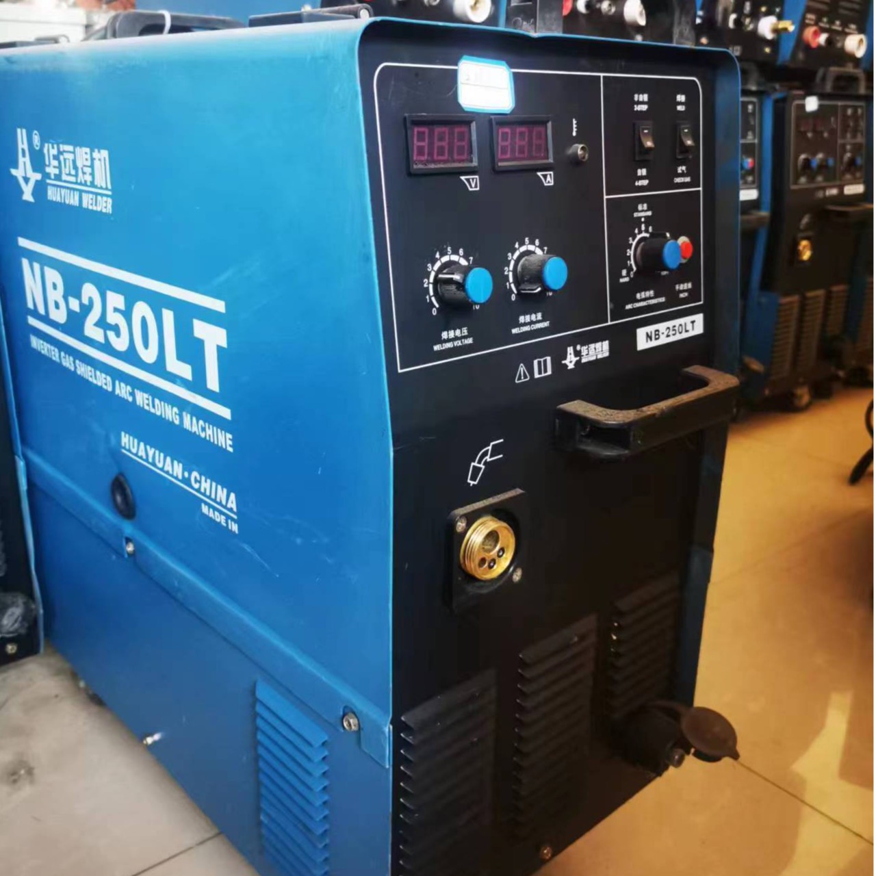 华远NB-250LT一体式二保焊机CO2薄板专用380V