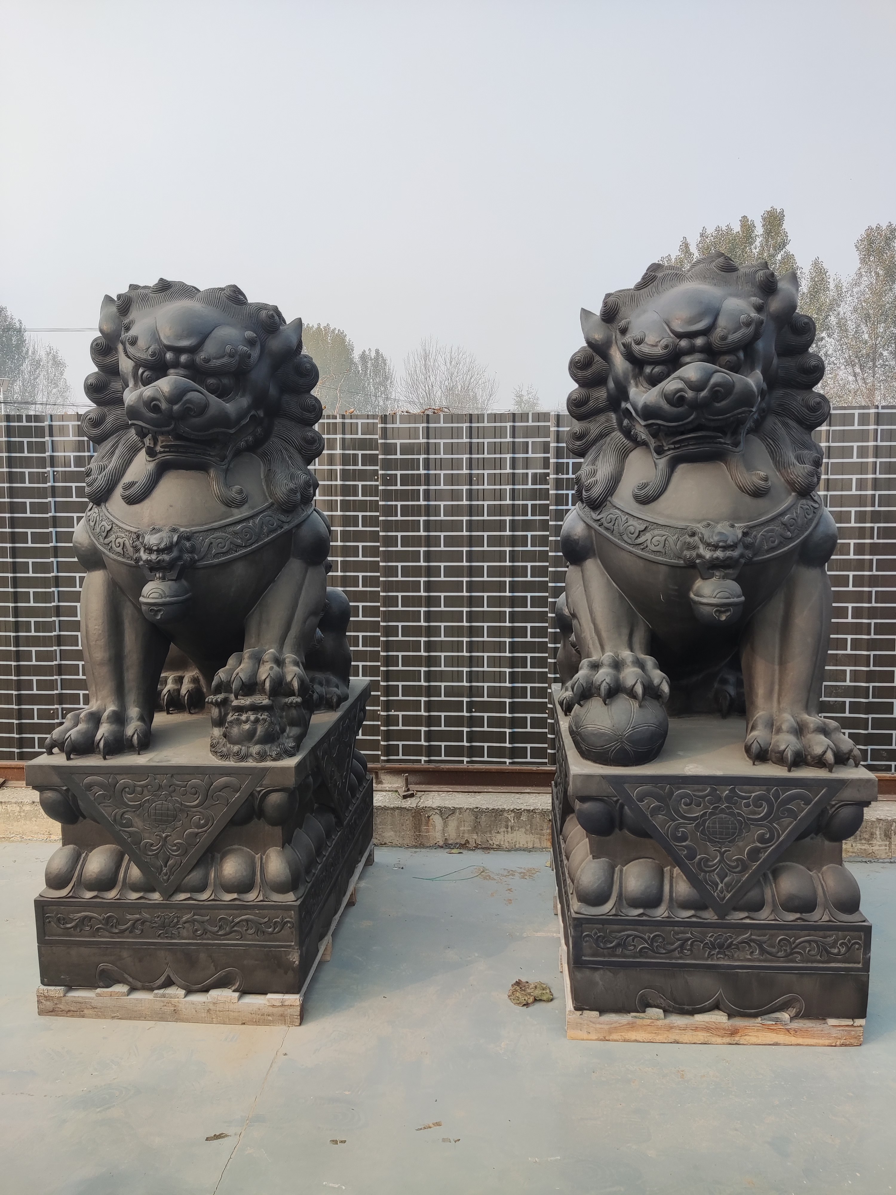 摆件高2米青石京狮一对包邮，不包卸车