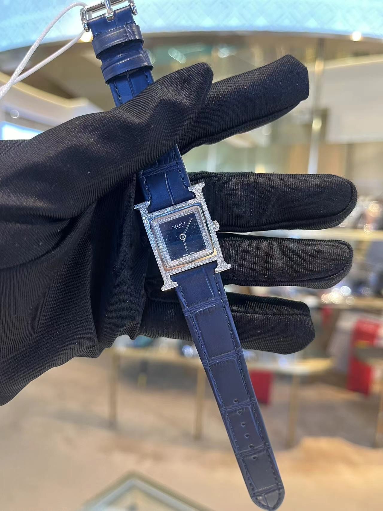 99新 Hermes/爱马仕 银边21*25盘星空后钻石英腕表/梦一专属