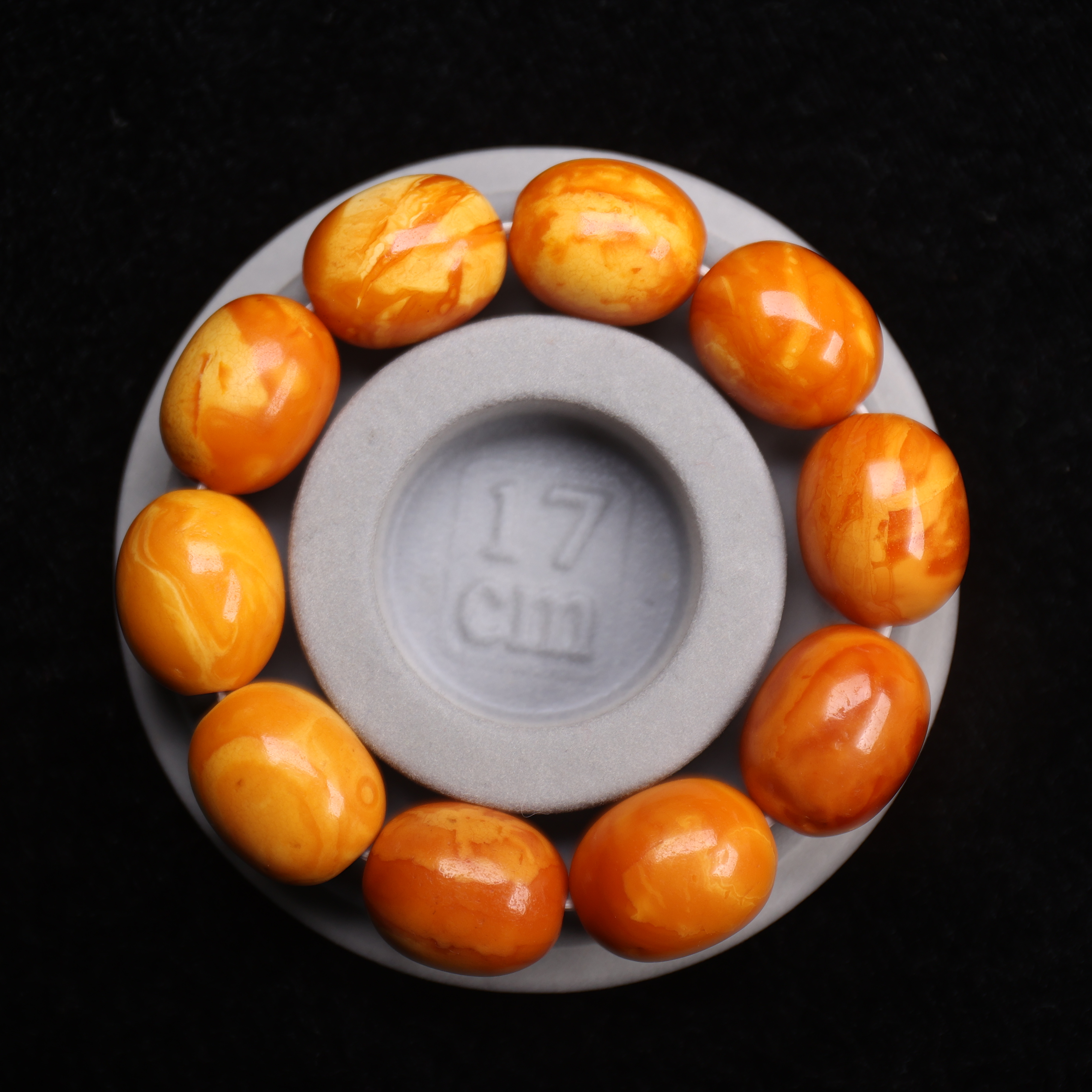 老蜜蜡石膏花蜡手串 