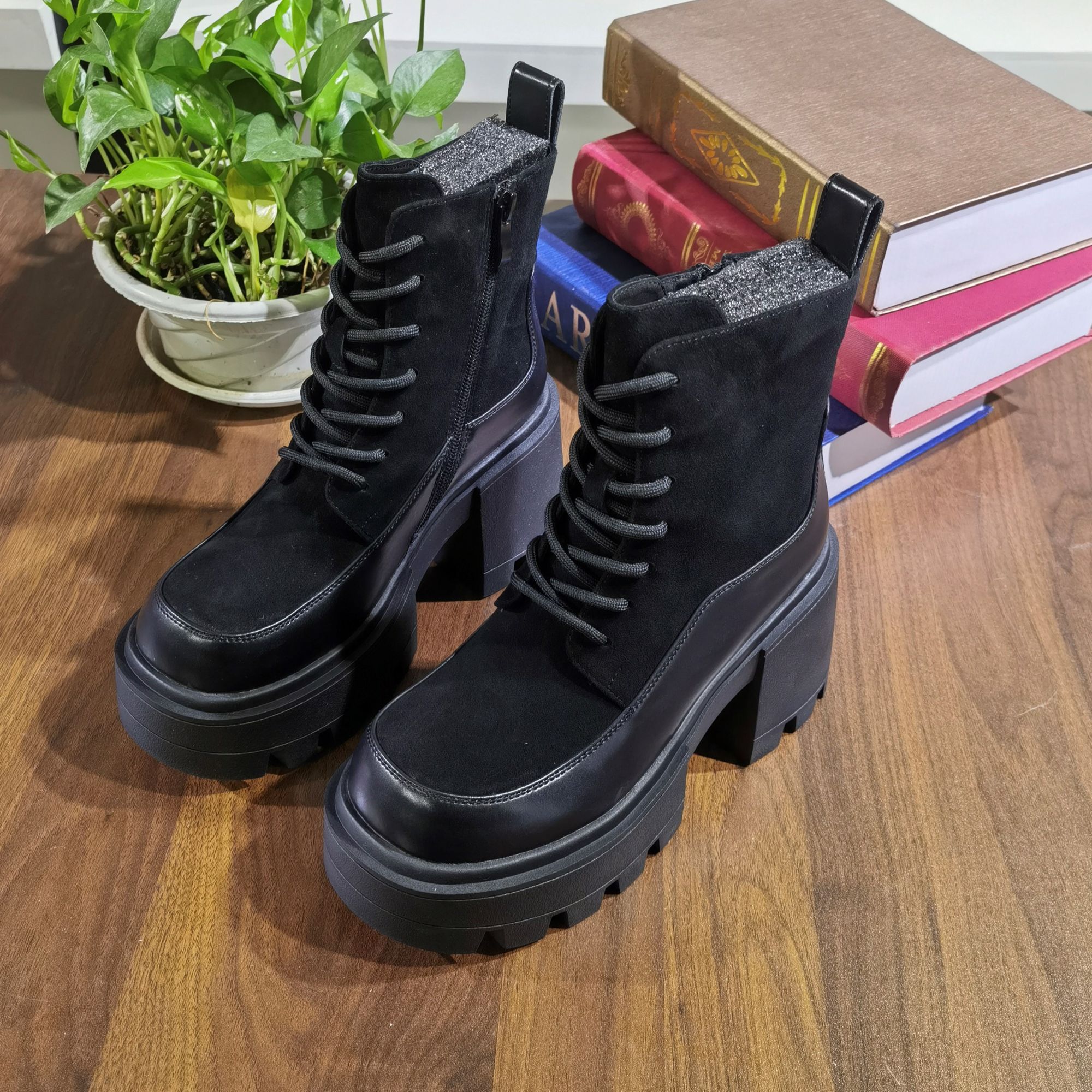 888-238(按照主播给的编码拍，不要抢拍)新款高端定制短靴女鞋