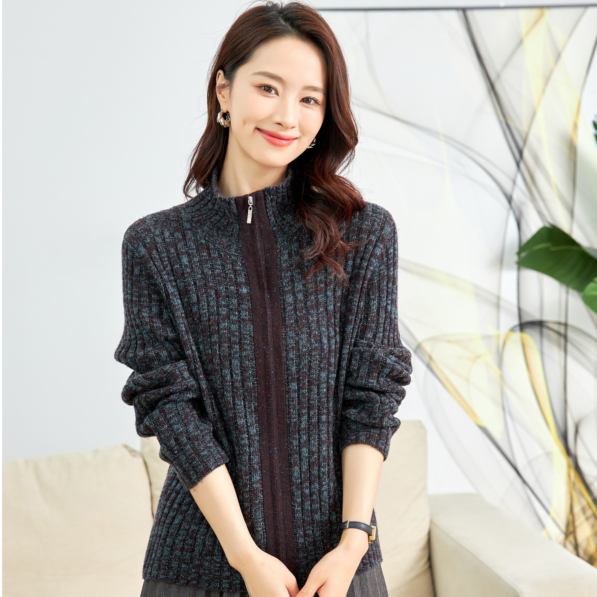 天山【甄选】2025春季休闲百搭女士立领拉链长袖针织衫-YKNL3746T