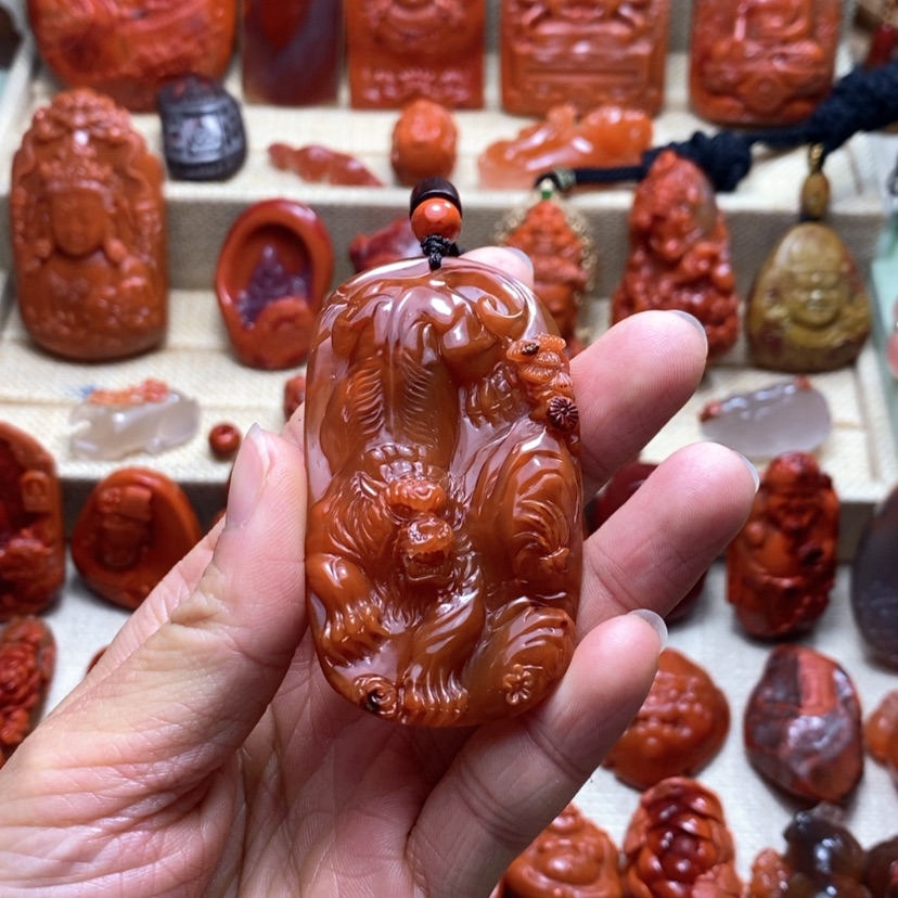 【闪购商品】南红玛瑙颈饰未镶嵌姜*猪