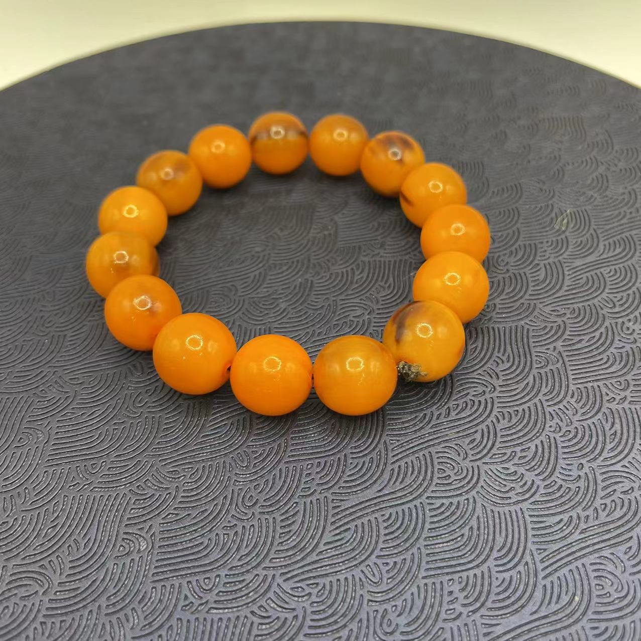 D1甲甲黄色13mm手串