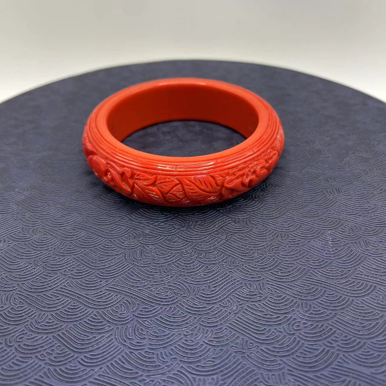 1117老板推荐红色雕花手镯