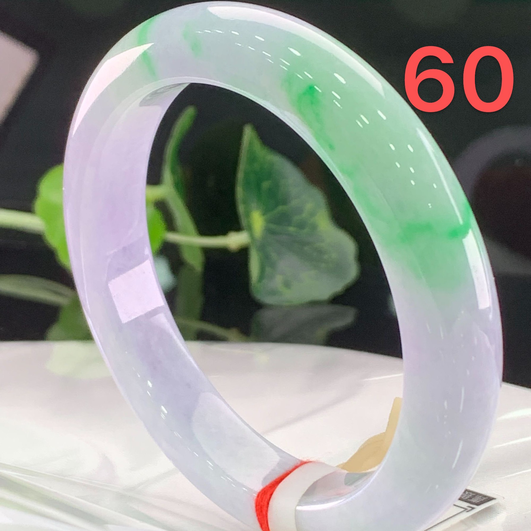 天然缅甸翡翠A货 春彩带绿 完美 正圈