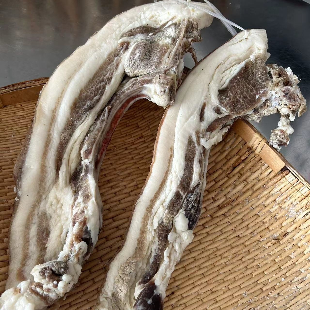 寿县农村家养黑猪新鲜猪肉纯手工传统腌制咸肉腊肉土猪肉精品咸肉