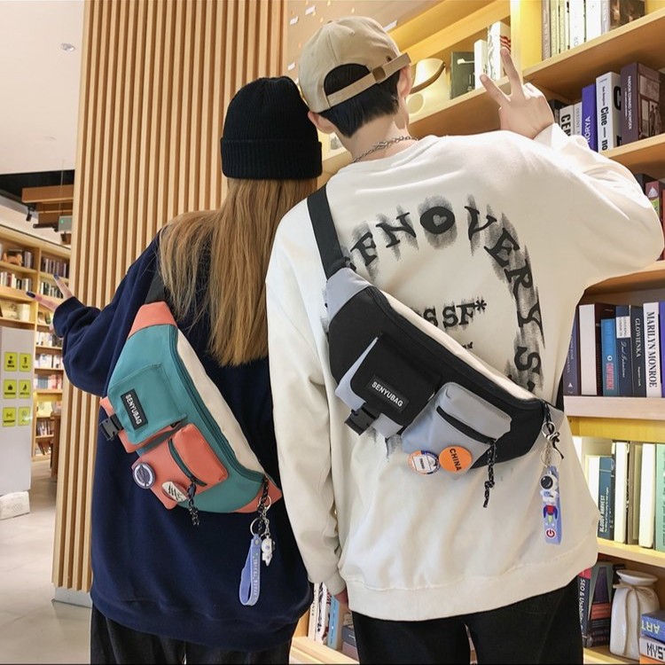 胸包工装热门潮酷男女同款