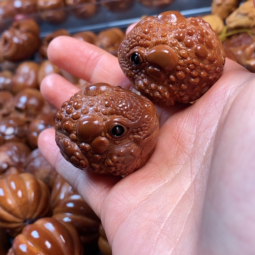 【闪购商品】橄榄核核雕金蟾