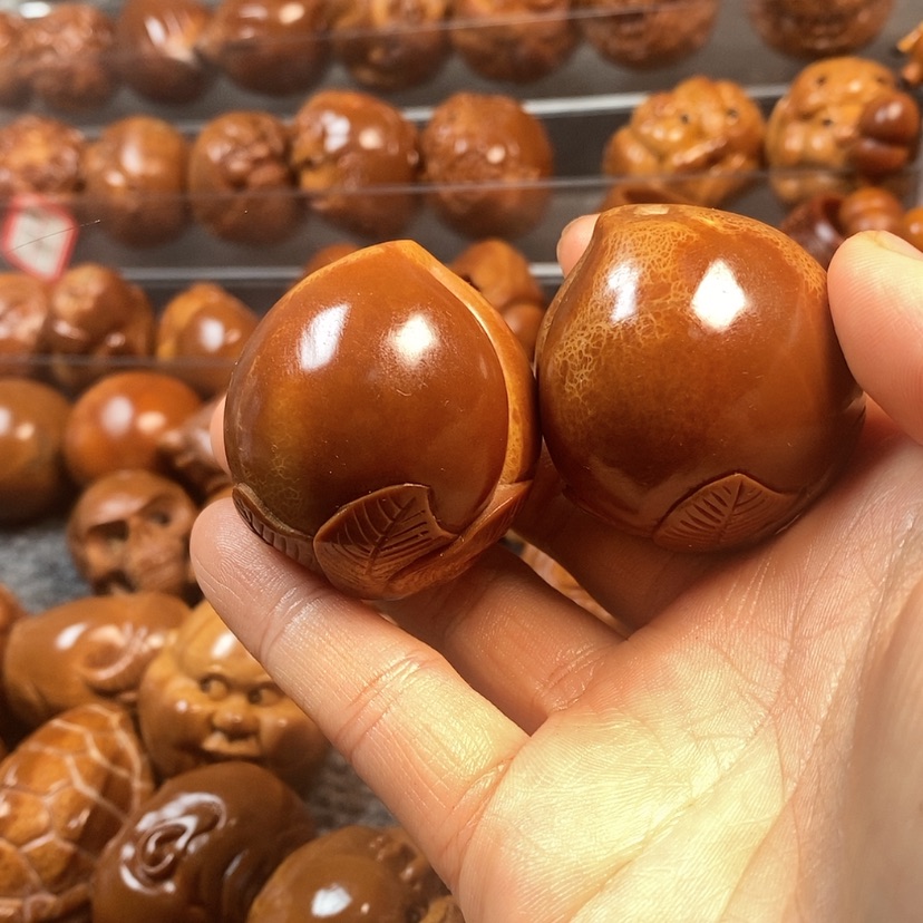 【闪购商品】橄榄核核雕山*桃子