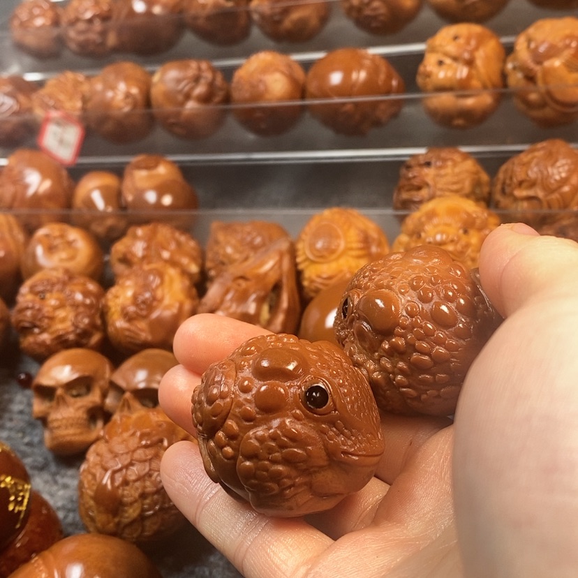 【闪购商品】橄榄核核雕寿****?金蟾