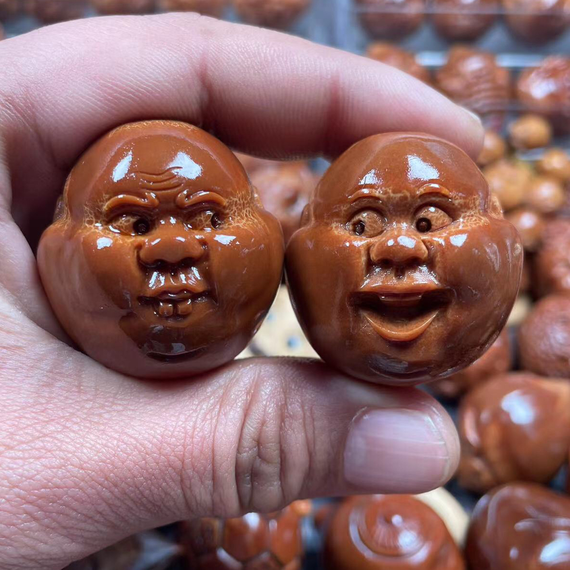 巴西橄榄核雕刻胖子百态呆头呆脑你瞅啥瞅你咋地