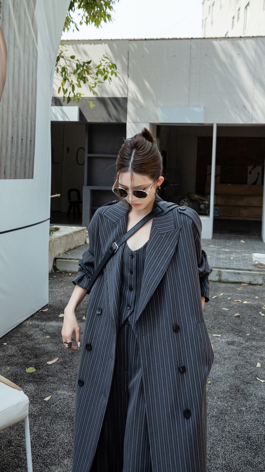 气质大牌高个子女生必备风衣