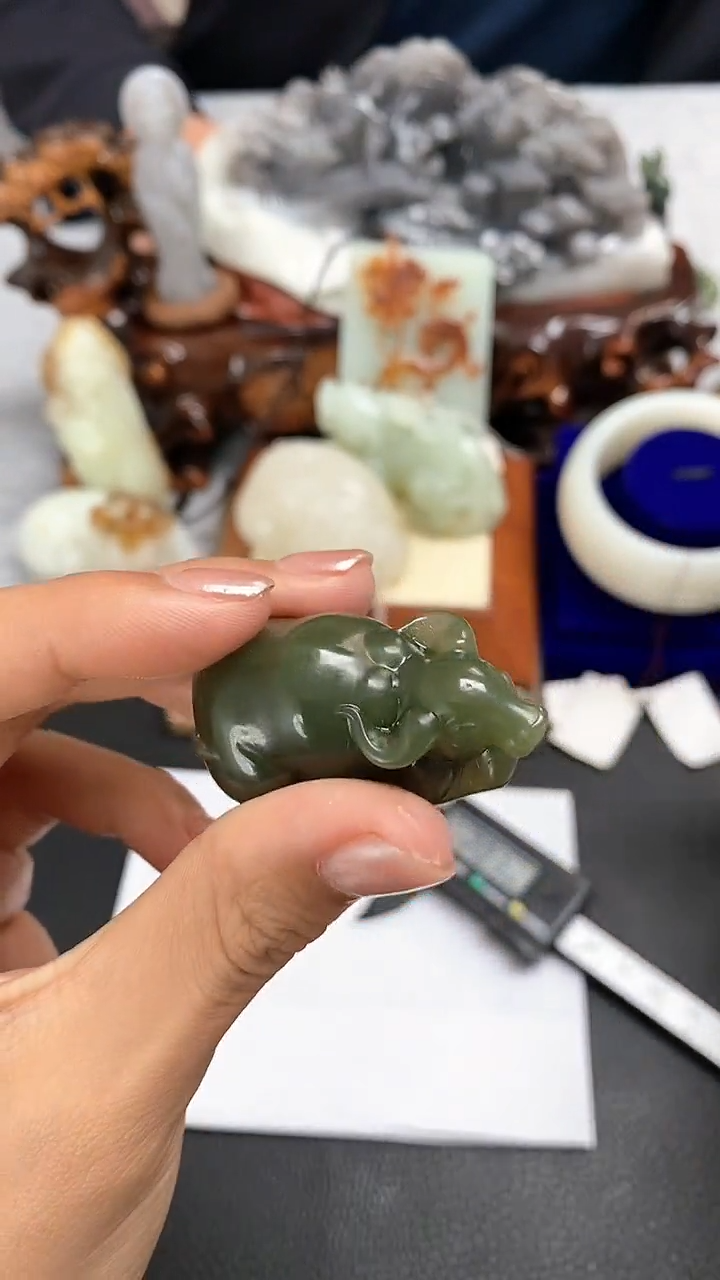 【闪购商品】和田玉吊坠(赠链)未镶嵌挂件