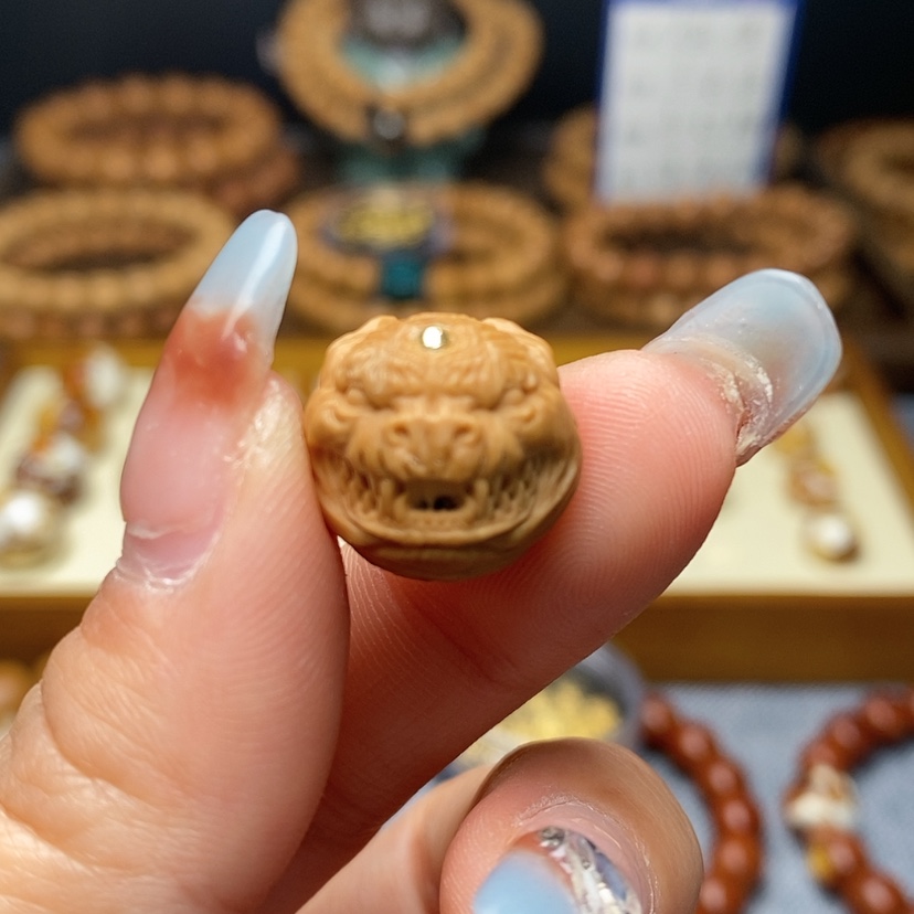 【闪购商品】猴头核桃吊坠B***r