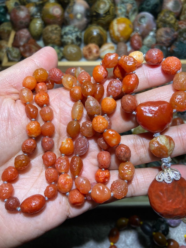 外蒙血脉毛衣链子