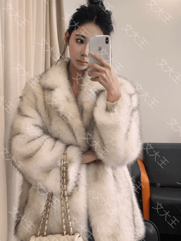 WEN·银渐层环保毛文文私定皮毛一体托卡一毛双色贵妇战袍毛毛外套