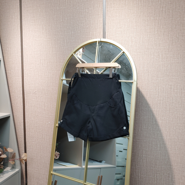 HK68孕妇黑色短裤M90-120L130