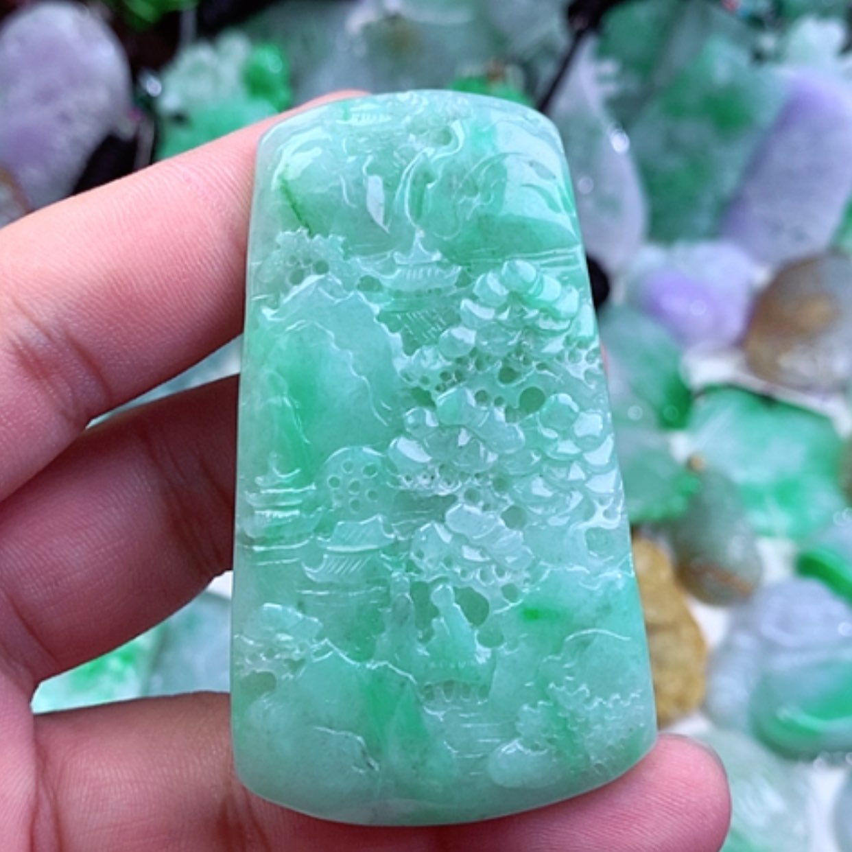 【闪购商品】翡翠颈饰未镶嵌