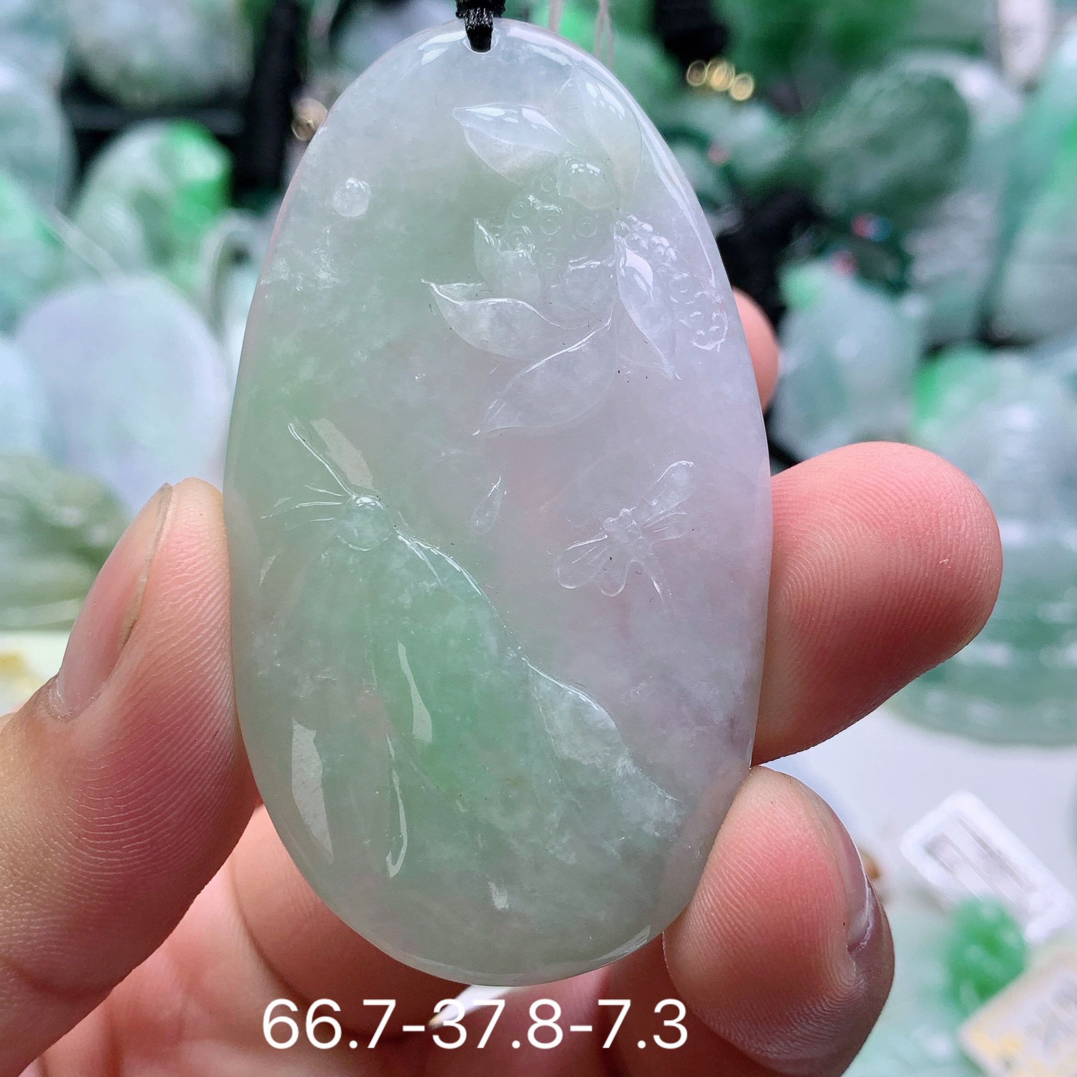 天然A货翡翠荷花牌吊坠挂件
