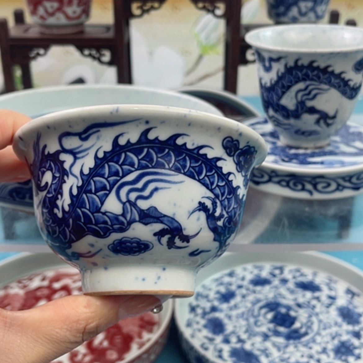 【闪购商品】陶瓷撒蓝龙压手杯