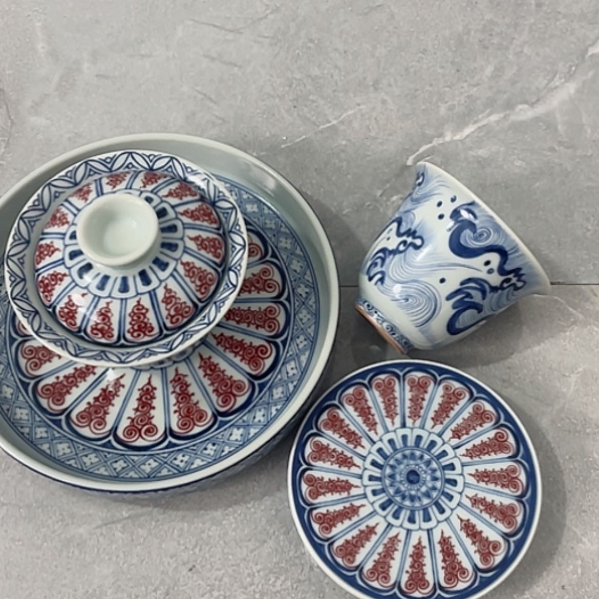 【闪购商品】陶瓷先*卷草三才盖碗加杯垫加海浪铃铛杯