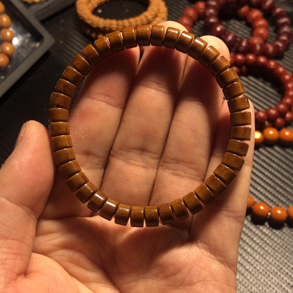 【闪购商品】紫金鼠手串?***