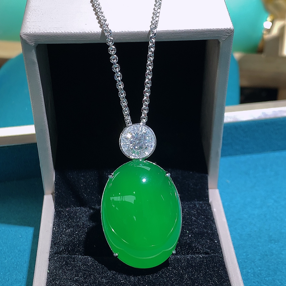 霞姐珠宝」巴西纯天然绿玉髓鸽子蛋s925银镶嵌吊坠