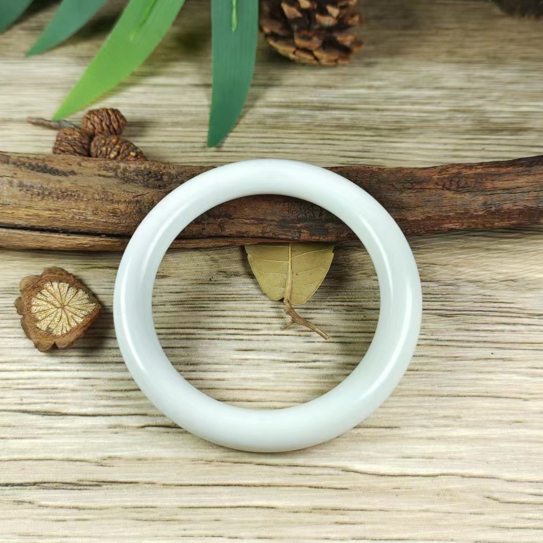 【睿泽鉴宝】和田玉罗甸料手镯气质百搭时尚   HG02