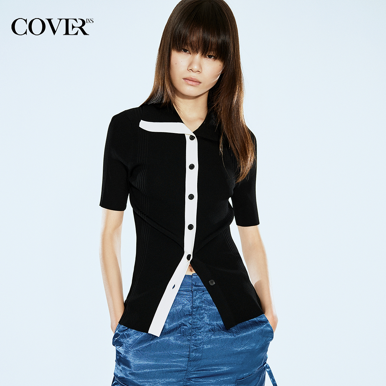 COVERINS夏装新款修身版型对比翻领开襟针织衫