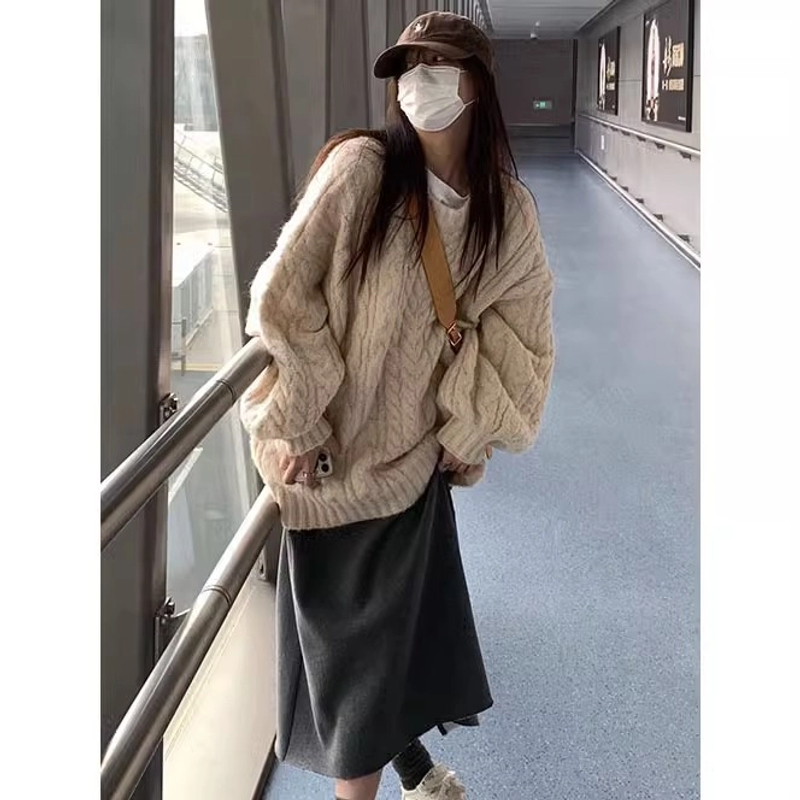 宽松显瘦加厚毛衣女2025年秋冬减龄上衣洋气奶系慵懒风针织打底衫