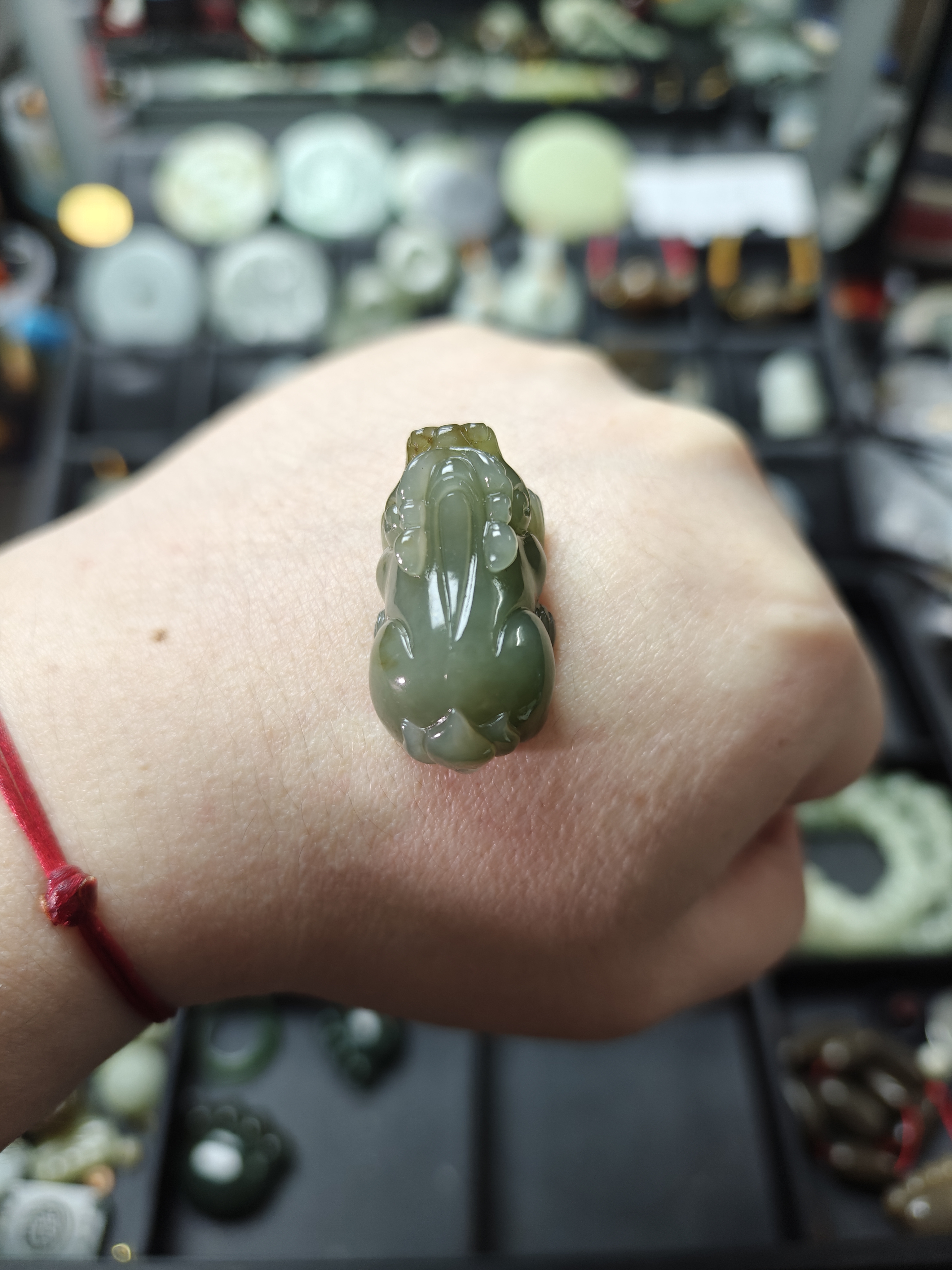 【貔貅】天然新疆和田玉 且末蓝带糖 尺寸：33.6*18*14.5mm