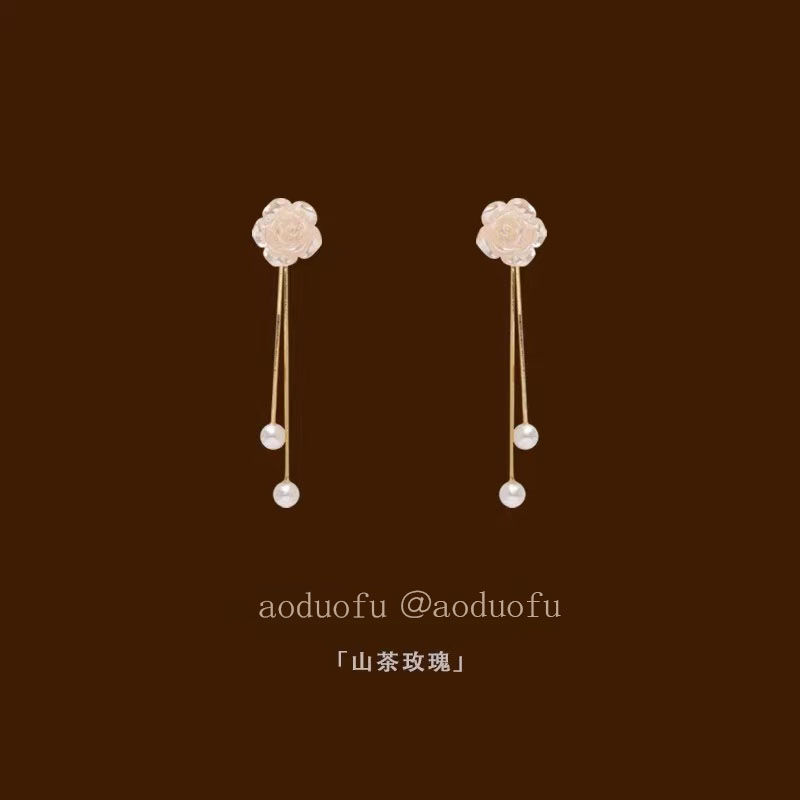 合金仿珍珠耳饰 珠珠山茶花耳钉耳饰女清新流苏复古轻奢高级耳环