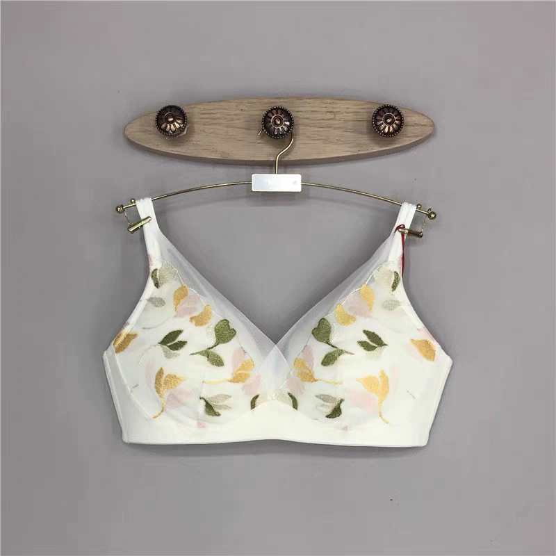 A4/金标无钢圈薄杯，金致春绣蕾丝文胸11-1916 