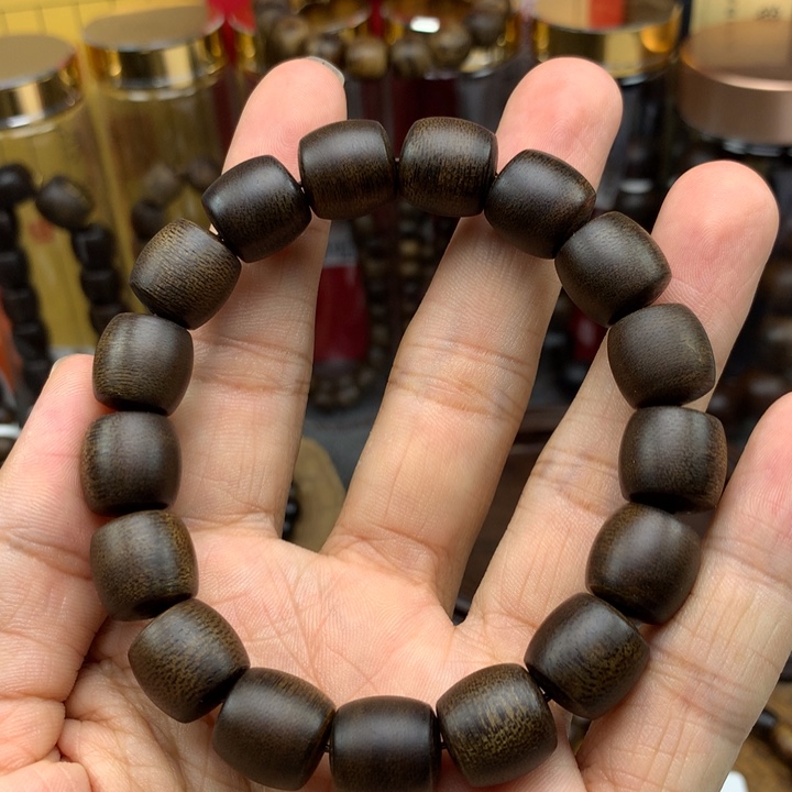 沉香手串越南芽庄老白棋沉水沉香玉化1.2