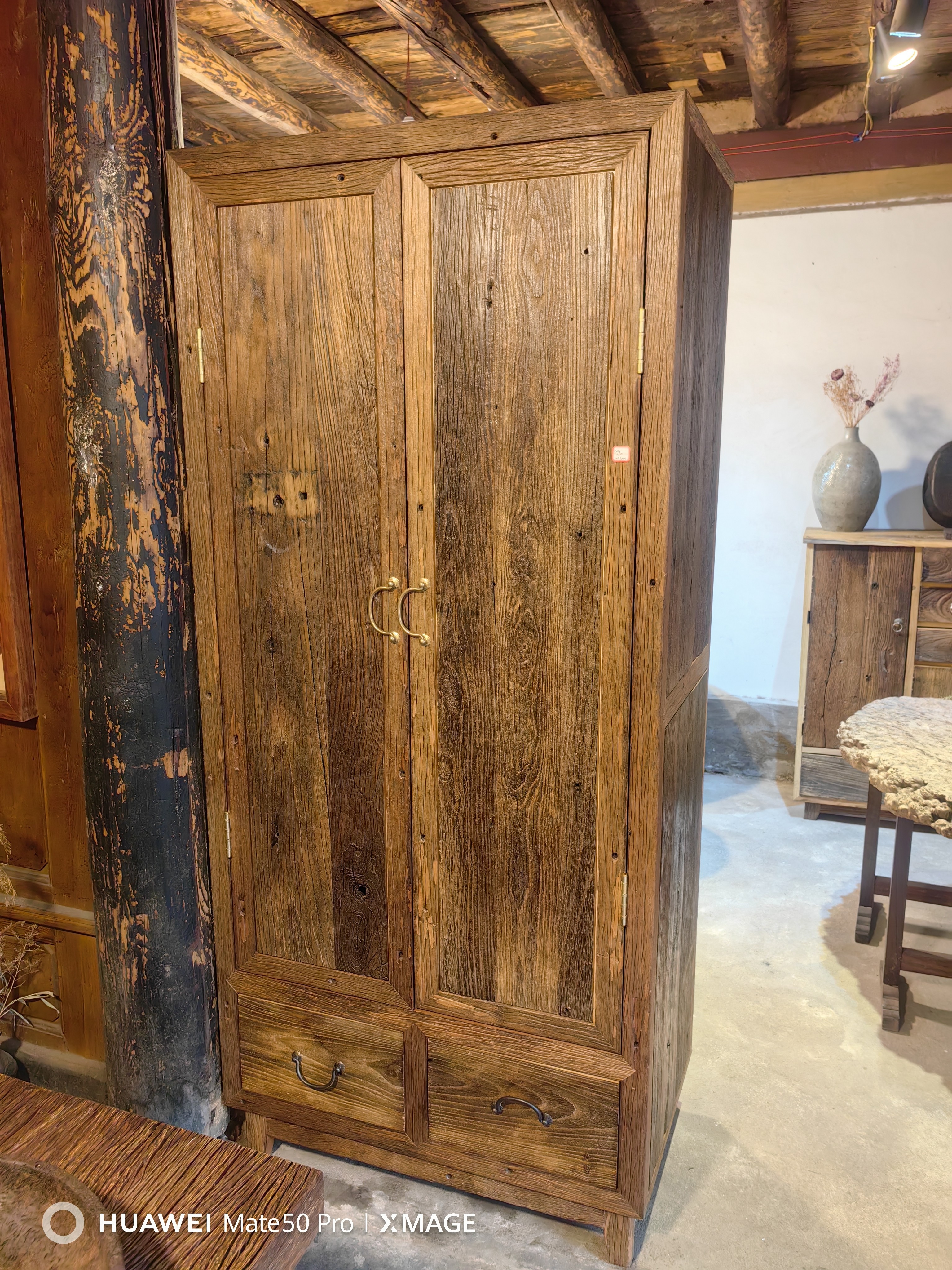 铁栎木风化老料衣柜客厅