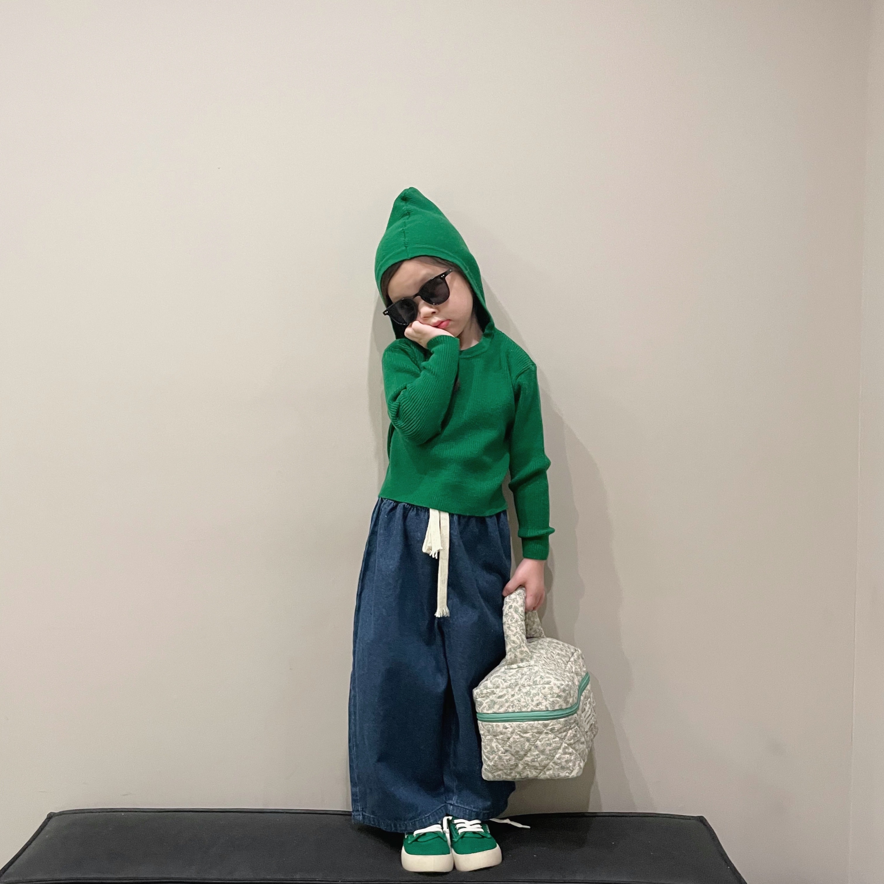 韩国绿色童装秋季韩版男童女童百搭连帽绿色毛线衣儿童套头纯毛衣