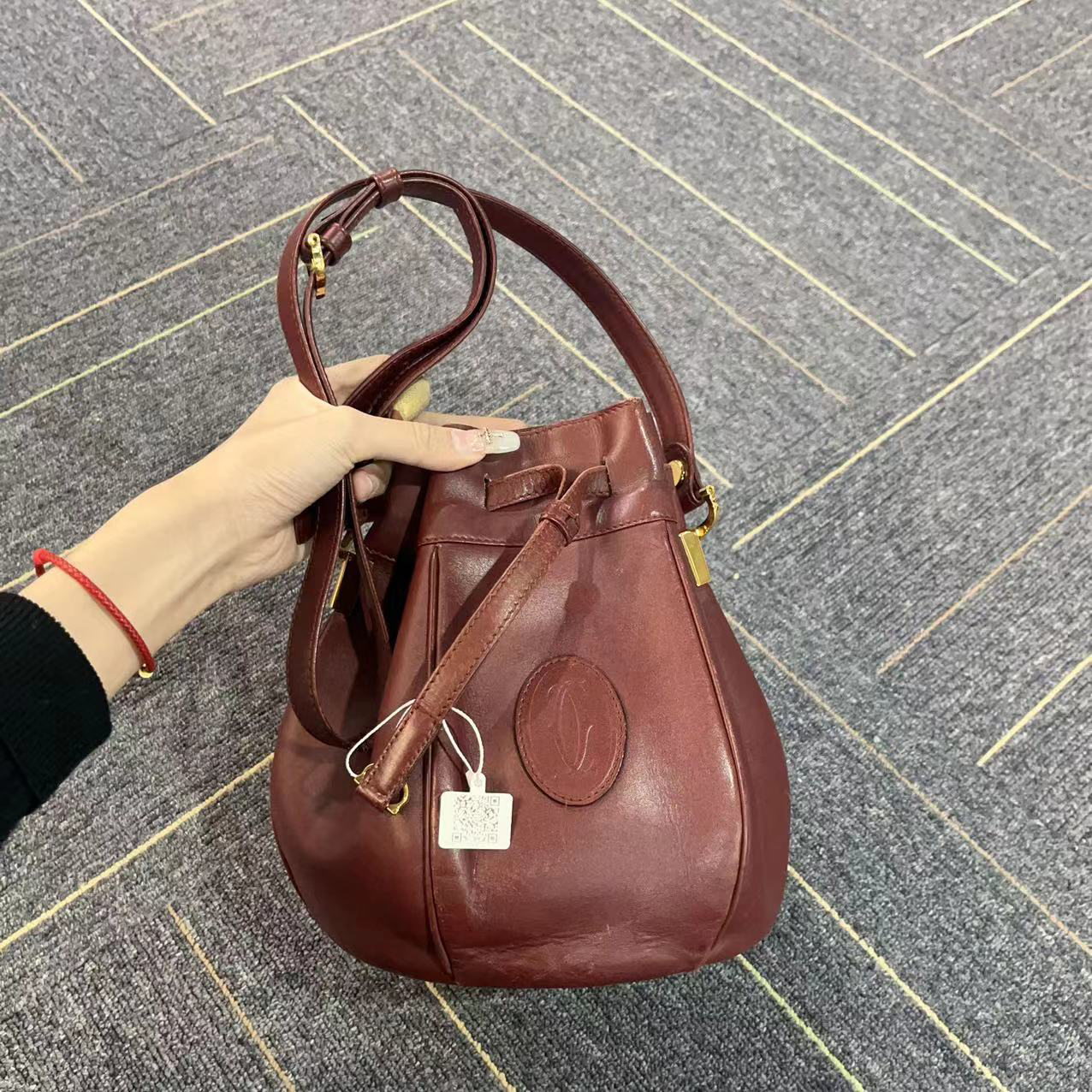 95新 Cartier/卡地亚 兔兔奢轩轩/卡地亚水桶包/95新/2999