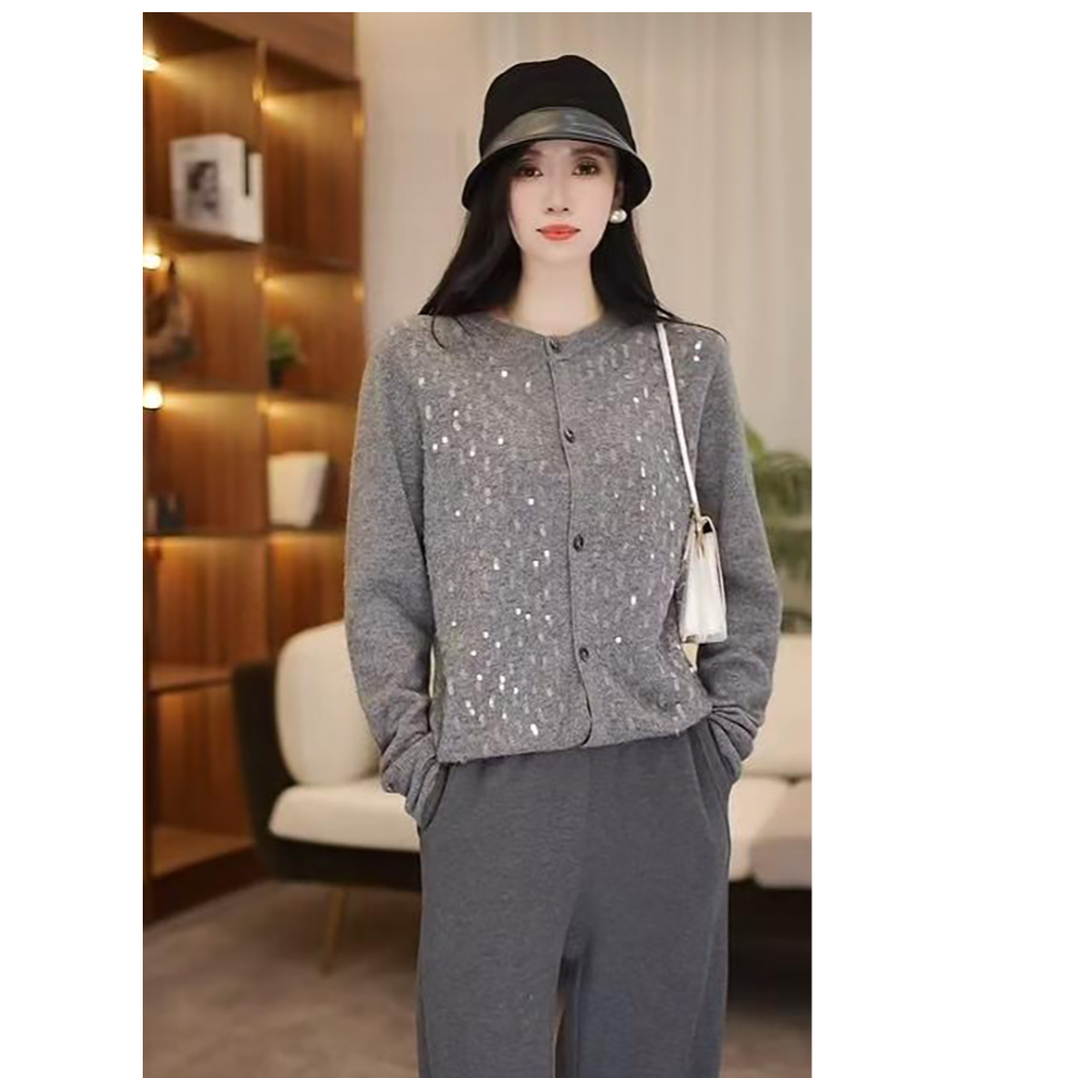 伊伊 设计感时尚法式绵羊毛衫时尚慵懒百搭宽松针织开衫107710