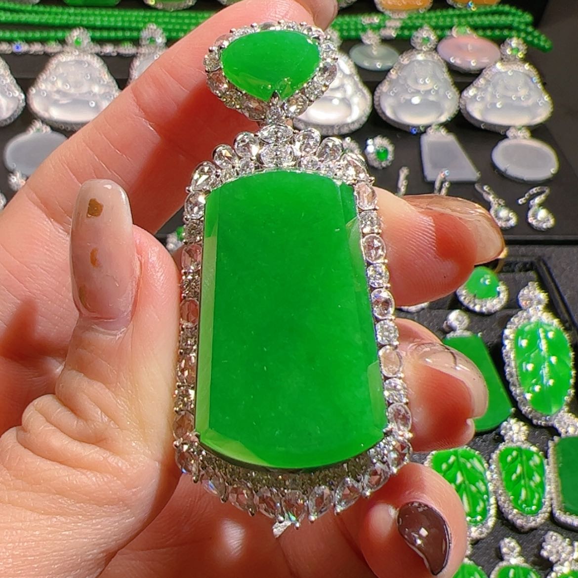 【闪购商品】翡翠吊坠18K金镶嵌Y****分4单付款