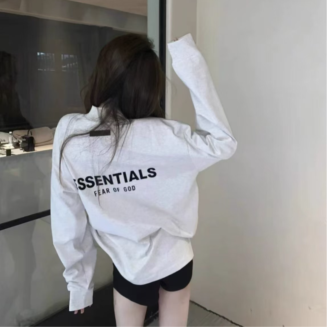 复线ess-后背大字母长袖T恤 简约宽松百搭男女同款