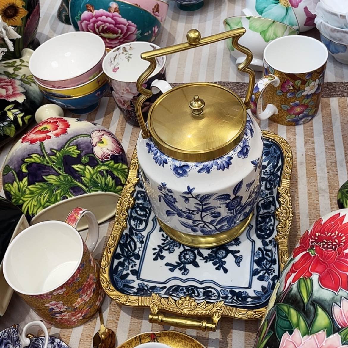 【闪购商品】新骨瓷摆件宝**庄