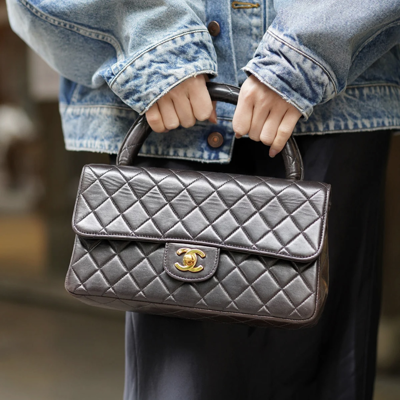 95新 Chanel/香奈儿 中古深棕色羊手提包