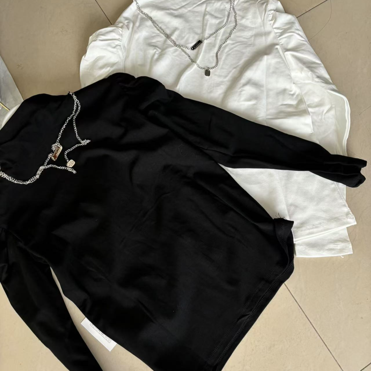 新款时尚加绒百搭打底衫