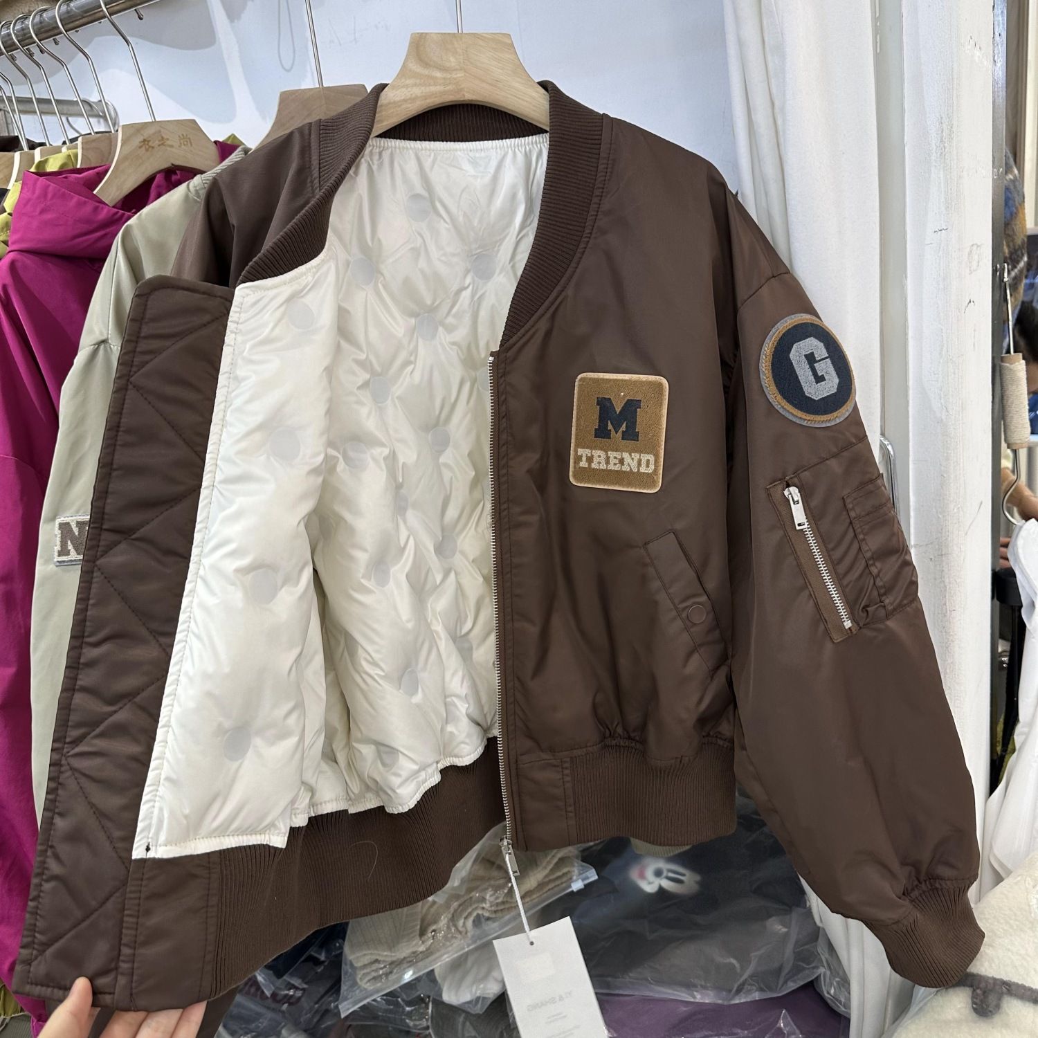 小个子90白鸭绒棒球服2023冬季复古减龄时尚百搭加绒加厚羽绒服女