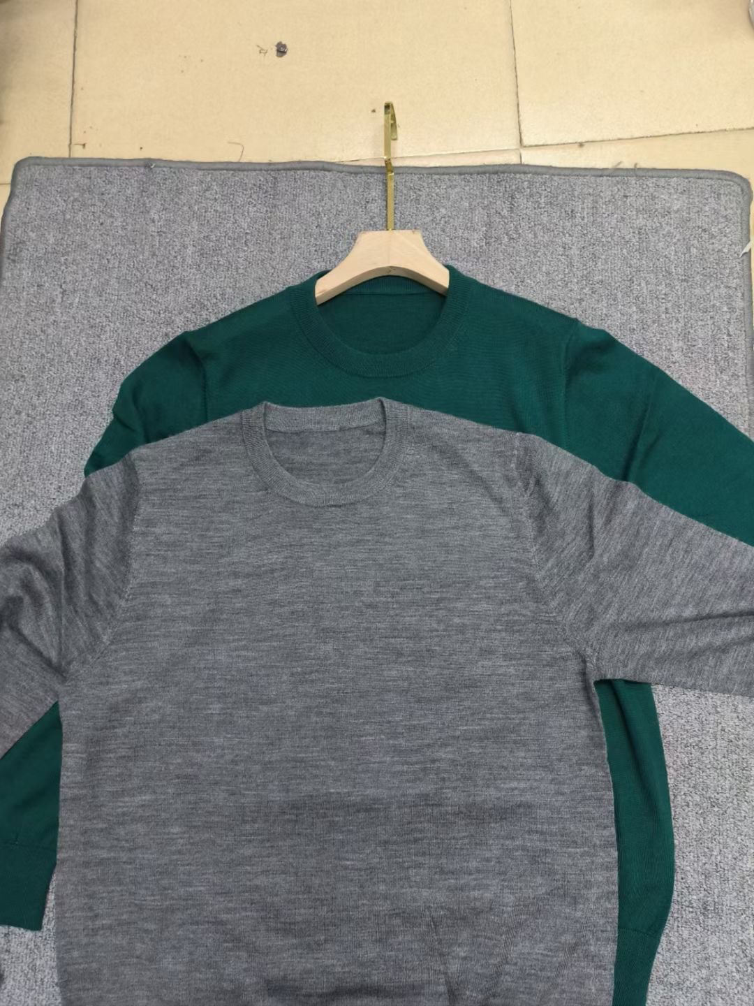 YC200圆领 舒适 透气 长袖男士蓝色休闲速干情侣宽松半袖纯色男款