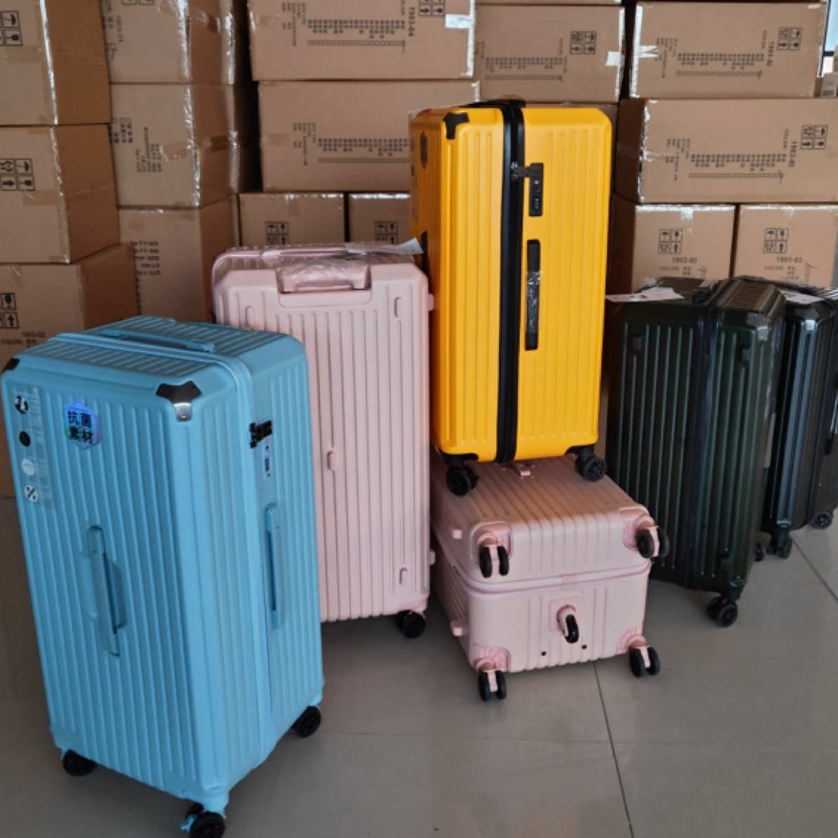 五轮减震大容量加厚pc行李箱学生男女万向轮28寸旅行箱30寸密码箱