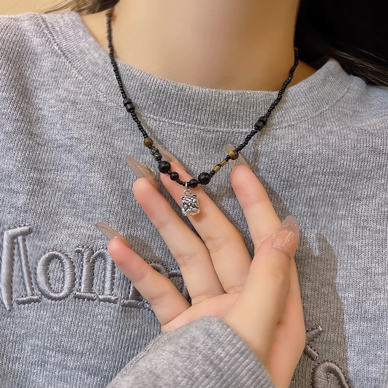 合金树脂项链 新中式国风醒狮串珠项链女生复古感轻奢小众毛衣链